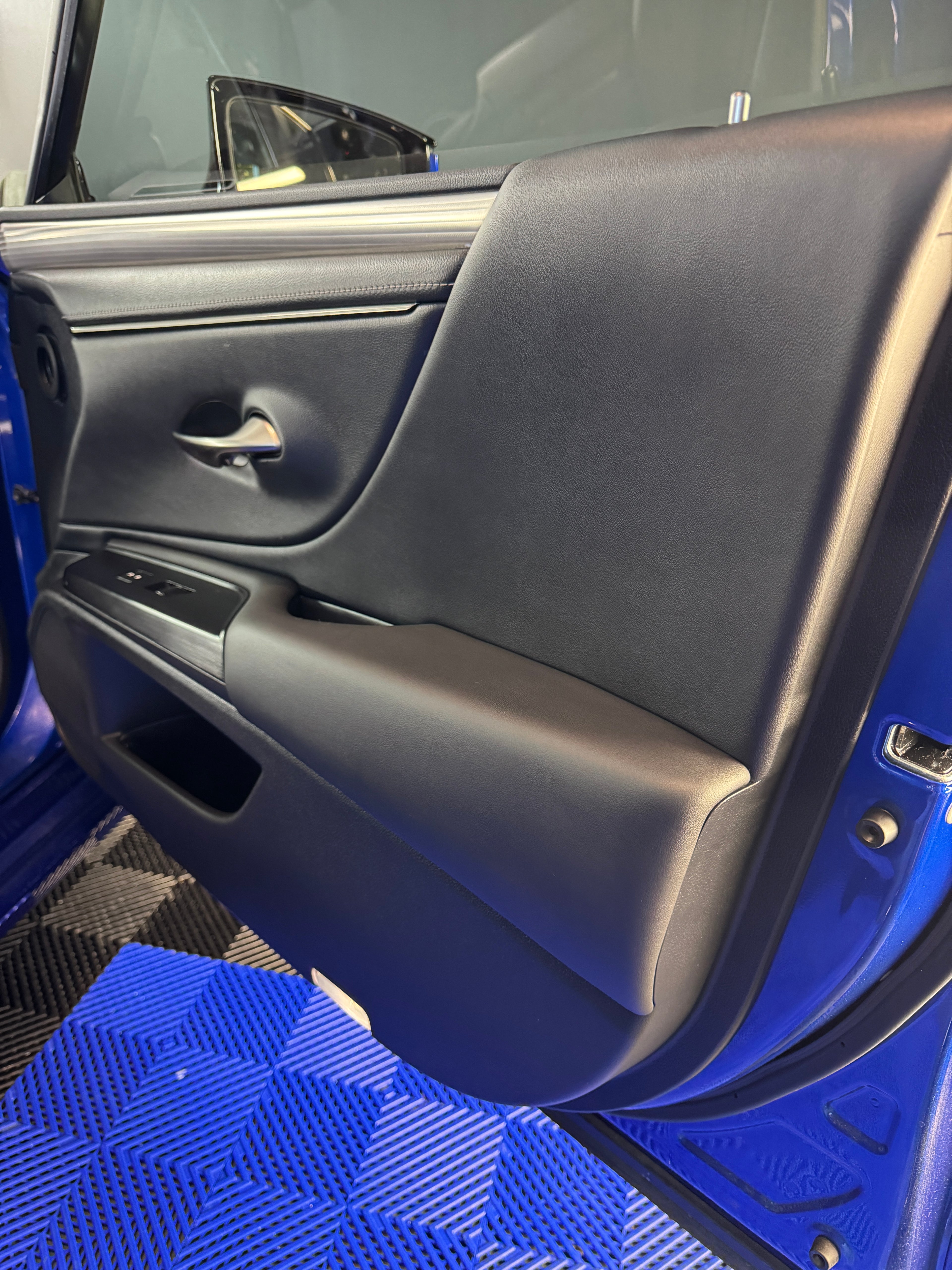 Ceramic Interior - Interior Ceramic Coating for Plastics, Leather & Vinyl